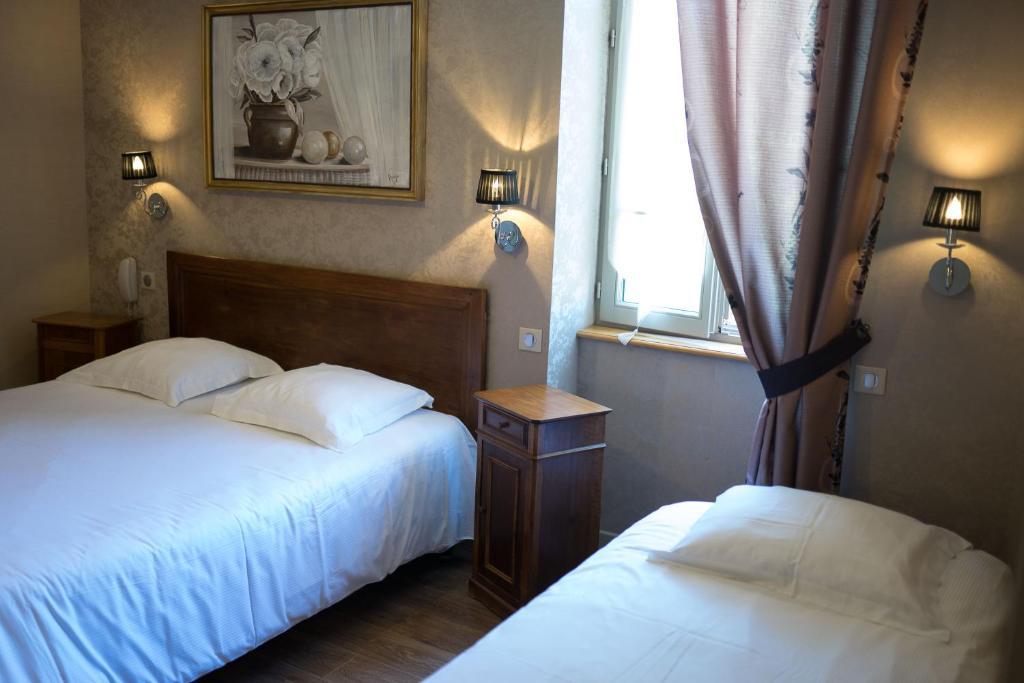 Hotel Restaurant Le Moulin De Saint Verand Екстер'єр фото
