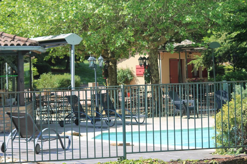 Hotel Restaurant Le Moulin De Saint Verand Екстер'єр фото