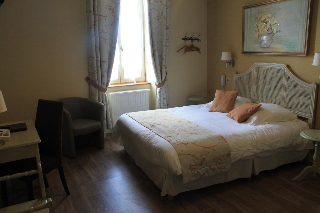 Hotel Restaurant Le Moulin De Saint Verand Екстер'єр фото